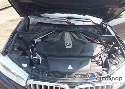 2015 BMW X5 xDrive50I из США, поврежденный, VIN 5UXKR6C55F0J73917